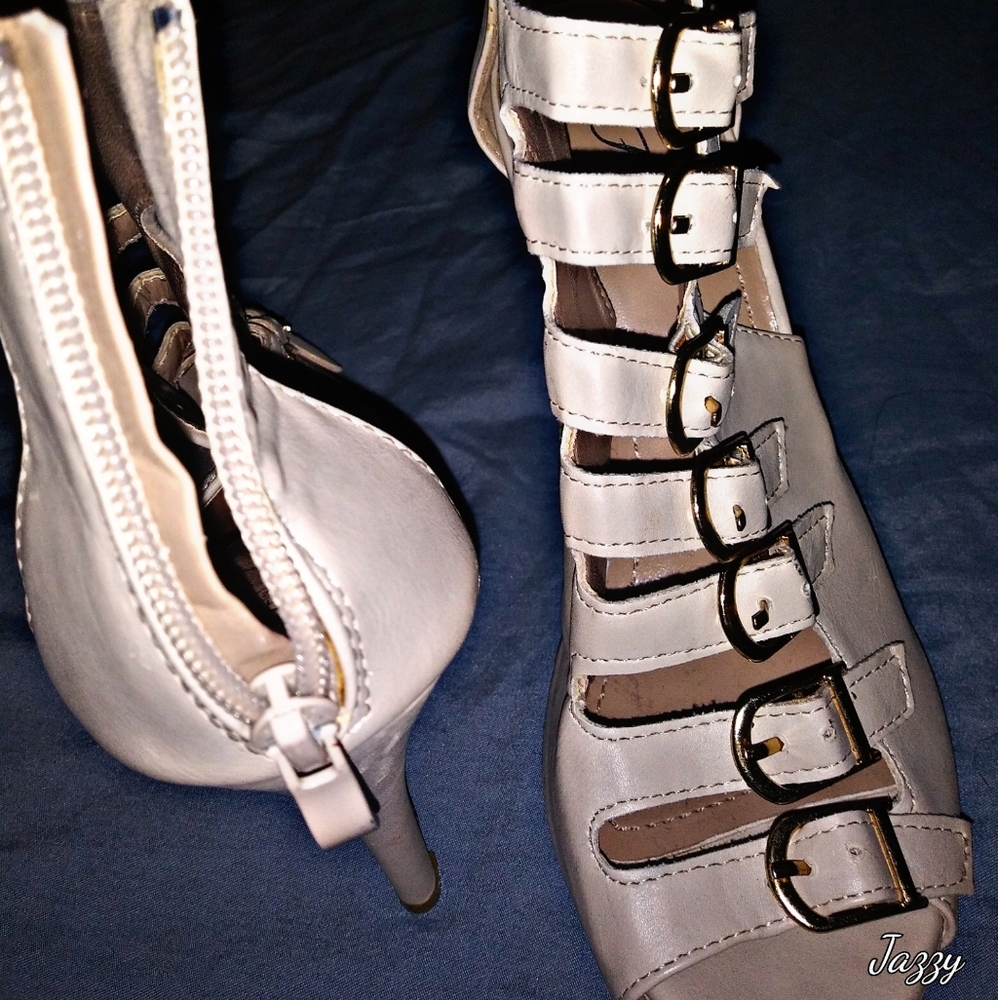 Sandals - Picture 4 of 4